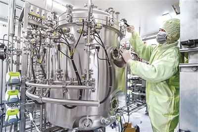 新冠疫苗研發(fā)的中國路徑 從國家戰(zhàn)略到日用品技術(shù)研發(fā)的啟示